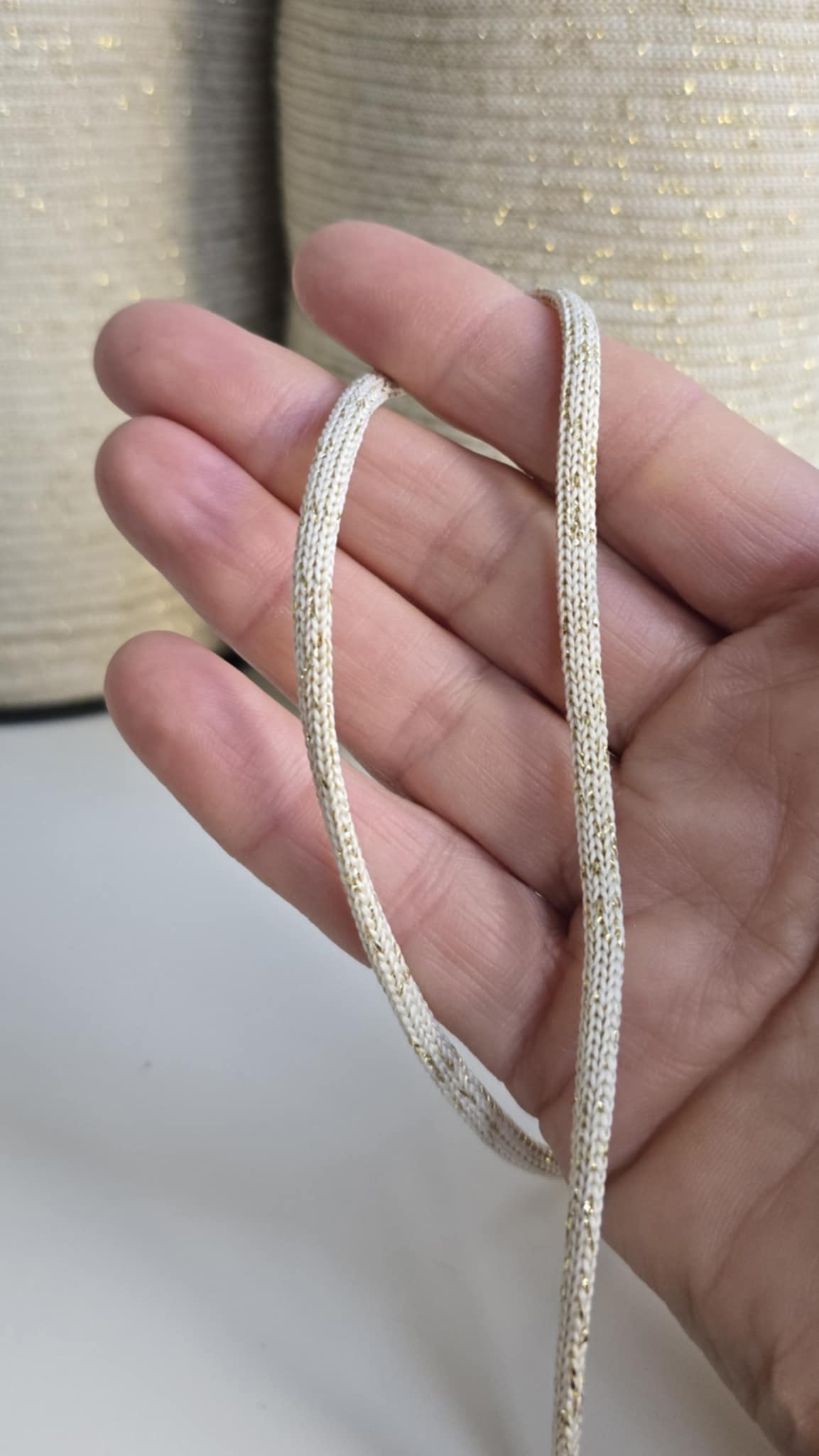 NR 3a Cream-Gold 4mm hekle/makrame tråd