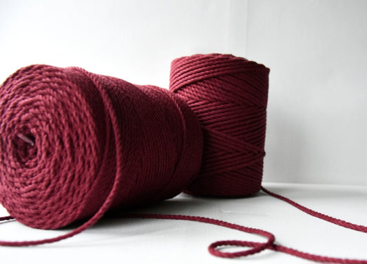 Bomullstråd 3mm 3ply Burgunderrød 280m