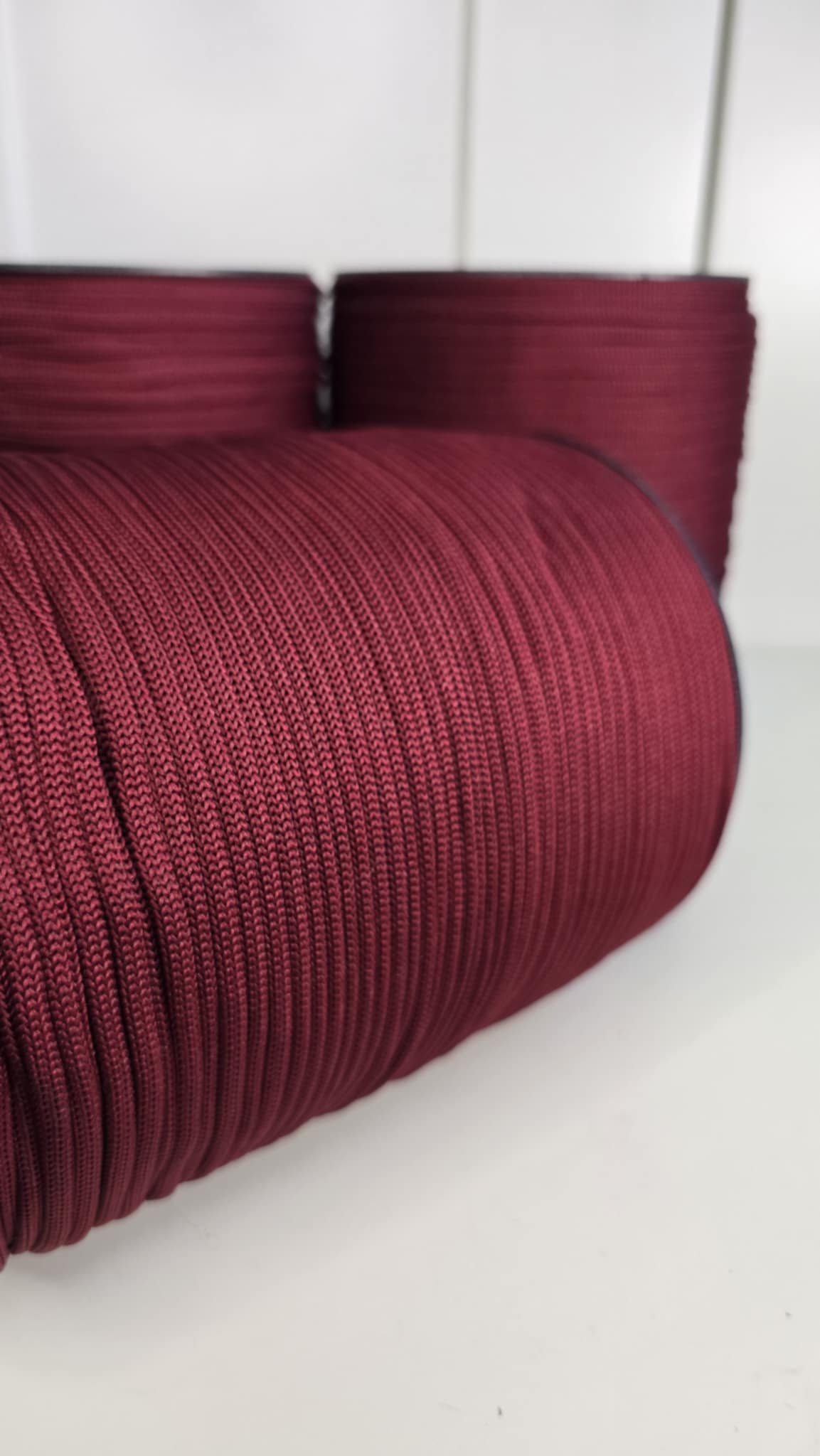 NR 75 Wine red 4mm hekle/makrame tråd